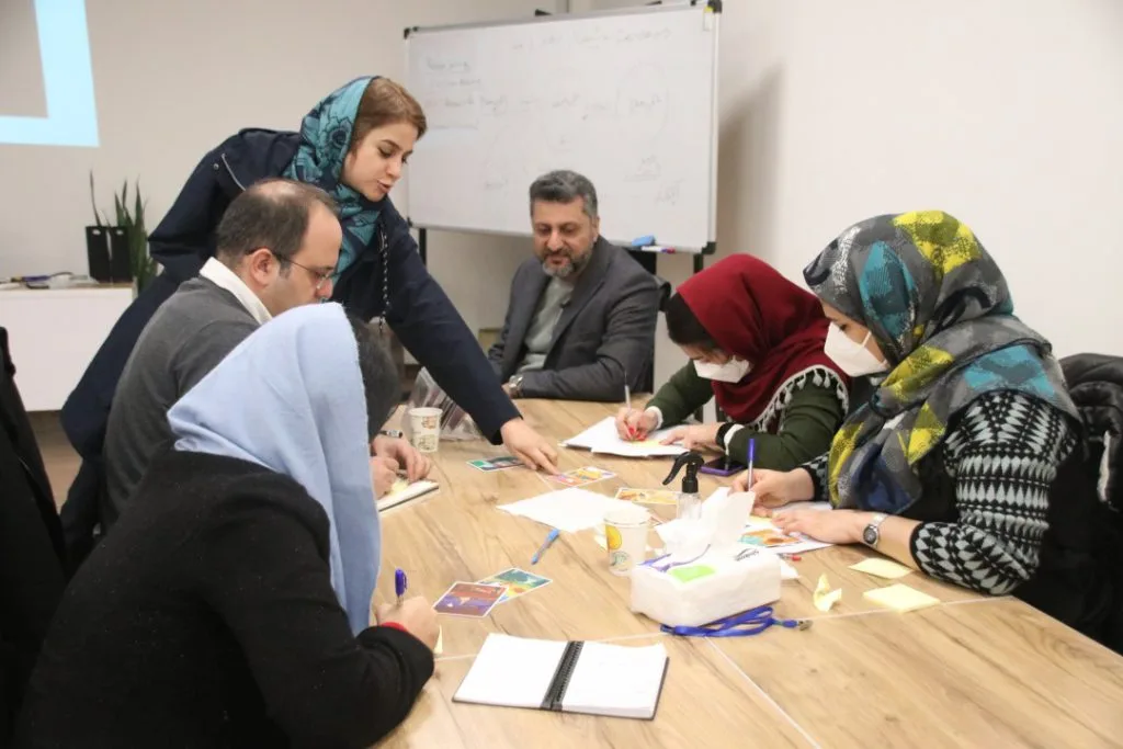 برگزاری اسپرینت حل‌ مسئله برای اولین ورودی‌های MBA مشاوره مدیریت مدرسه مشاوره ویرا