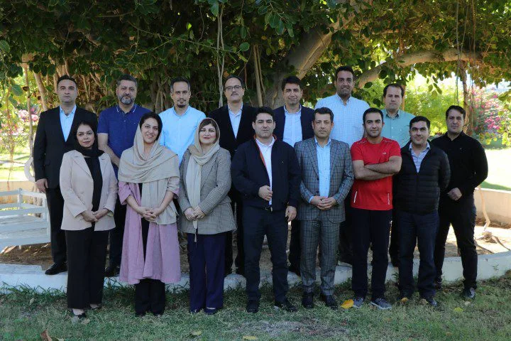 برگزاری اسپرینت گیمیفای‌شده حل مسئله برای مدیران ارشد هلدینگ دارویی گلرنگ